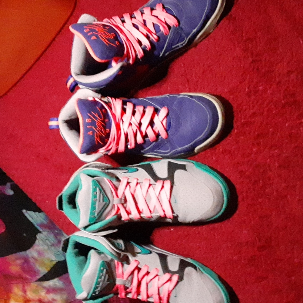 2 PAIRS OF NIKE FLIGHTS FOR THE PRICE OF 1, FLIGHT 2013 & AIR FLIGHTS